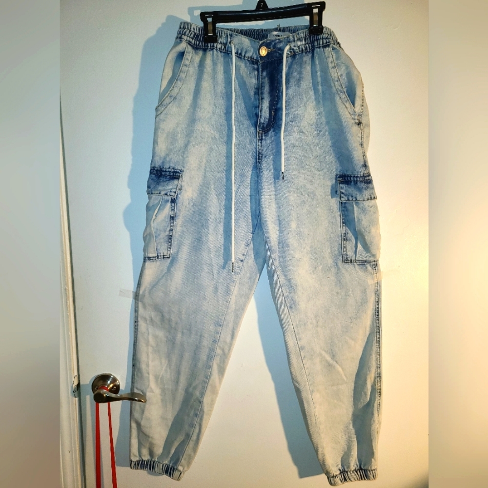#42Cargo jeans,four pockets, size 10